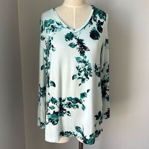Apt. 9 Light Tunic Soft V-Neck Sweater - Green White Floral - Women’s Size Small